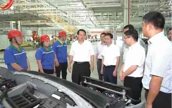 易煉紅調(diào)研江鈴集團新能源汽車公司新基地